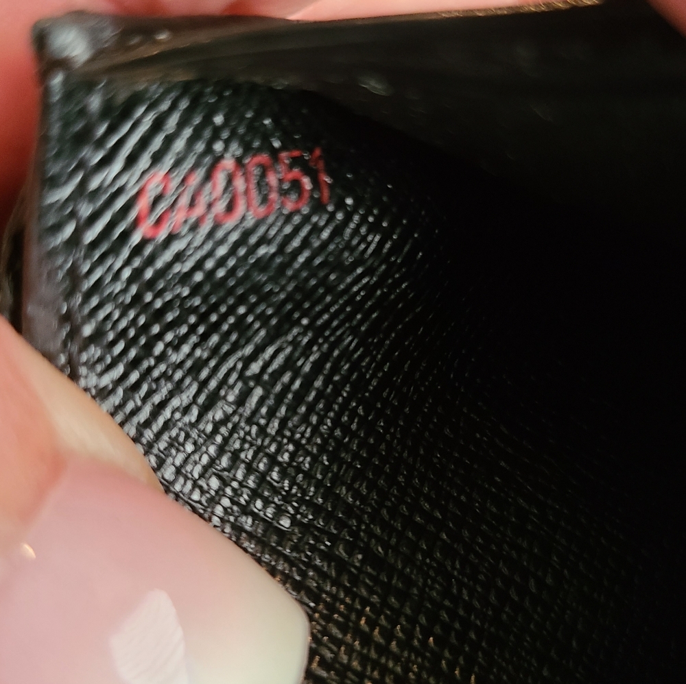 Louis Vuitton EPI coin wallet - Picture 10 of 10
